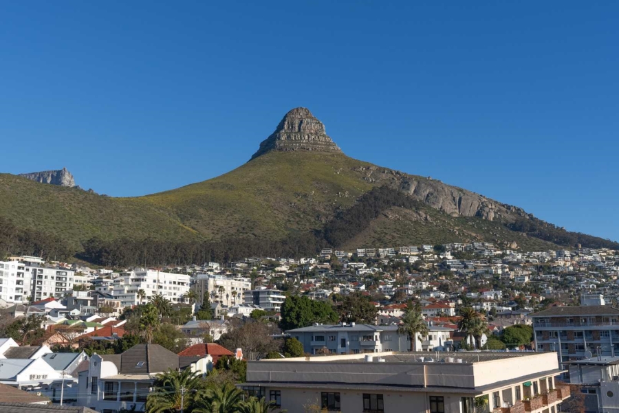 To Let 1 Bedroom Property for Rent in Sea Point Western Cape
